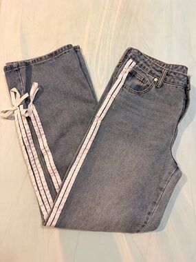 Cali 1850 Light Blue Boyfriend Jeans with White Stripes and Bows